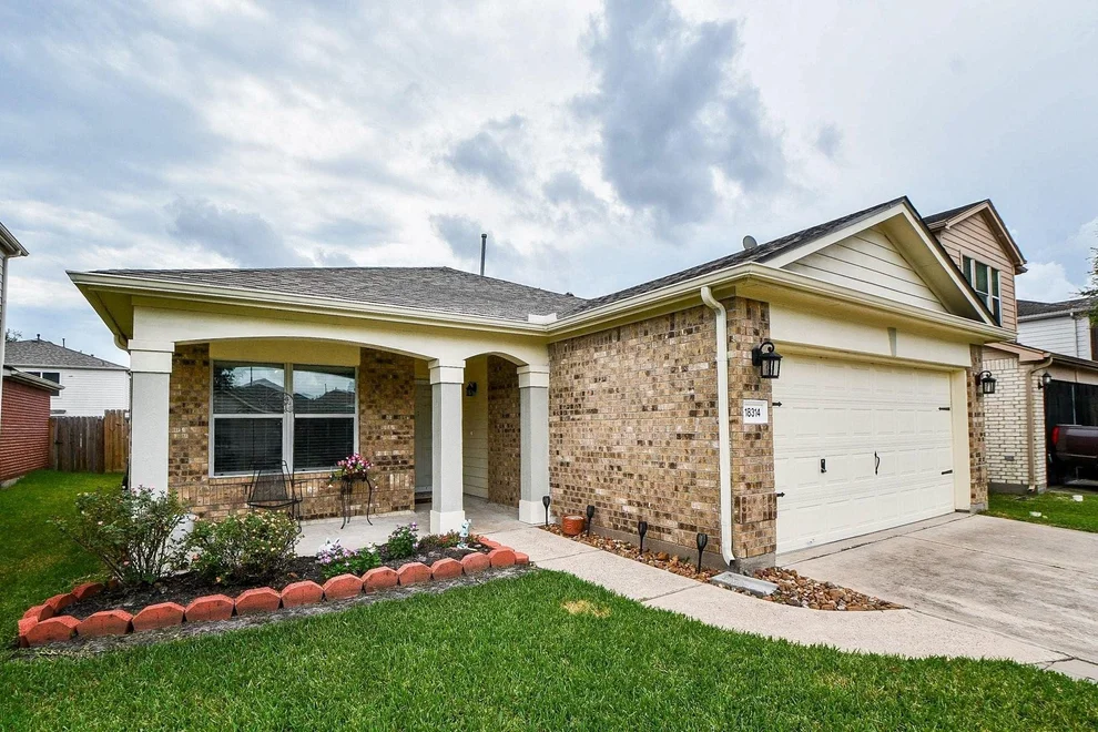 Unit for sale at 18314 Valiant Brook Court, Humble, TX 77346