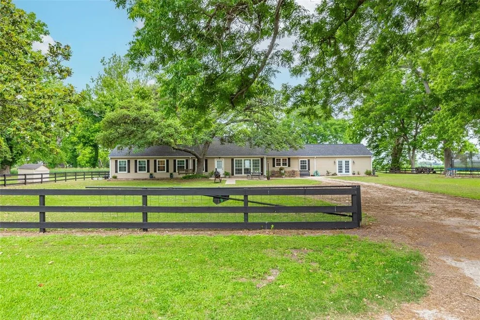 Unit for sale at 830 Lily Lane, Wharton, TX 77488