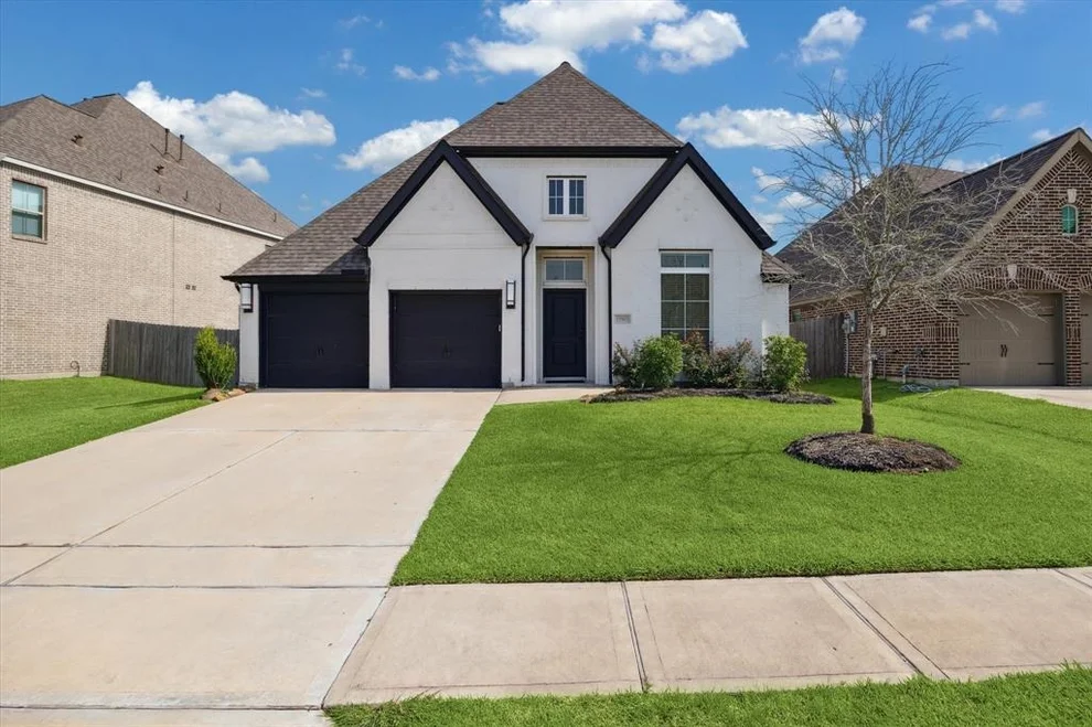 Unit for sale at 13517 Mason Canyon Lane, Pearland, TX 77584