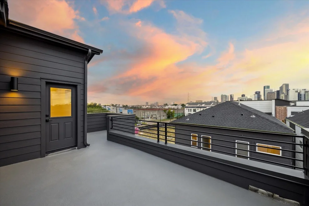 Unit for sale at 1108 Palmer Street, Houston, TX 77003