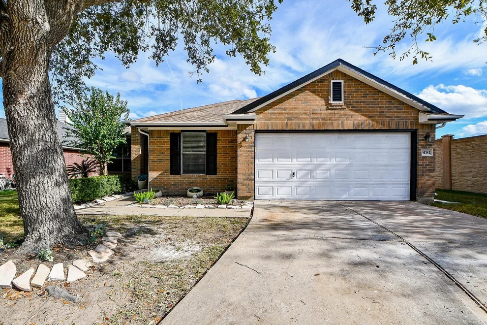 Unit for sale at 16343 Dryberry Court, Houston, TX 77083