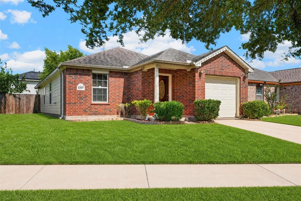 Unit for sale at 12907 Arnage Lane, Houston, TX 77085