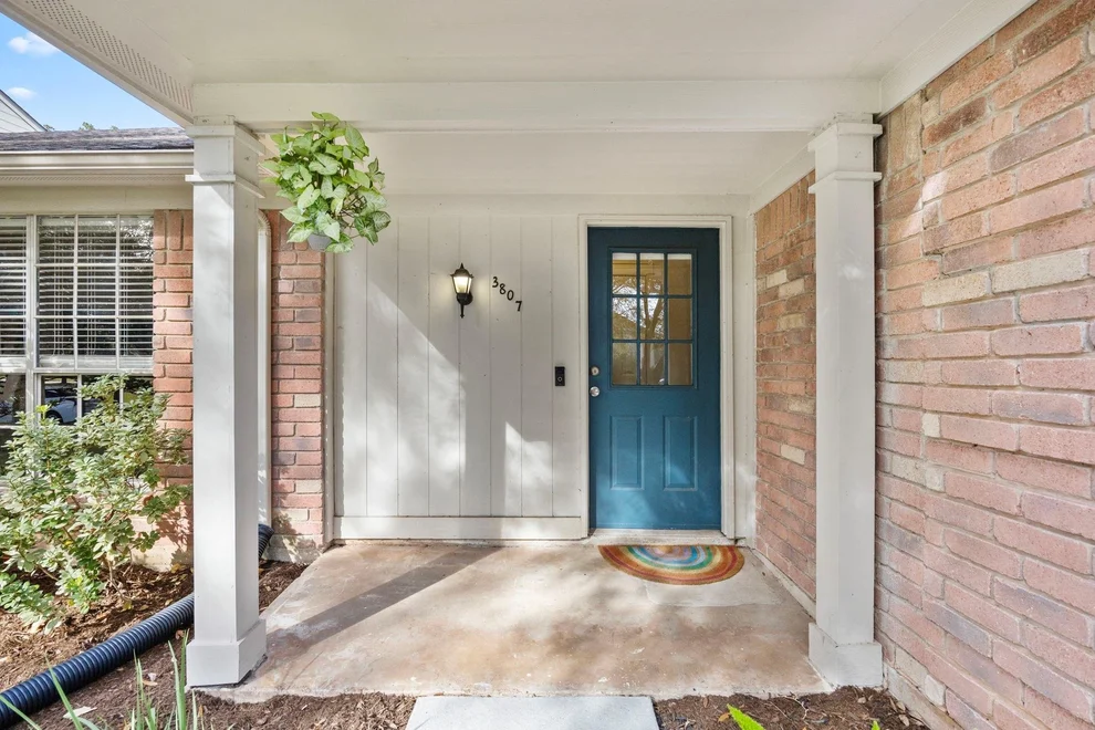 Unit for sale at 3807 Flintrock Lane, Sugar Land, TX 77479