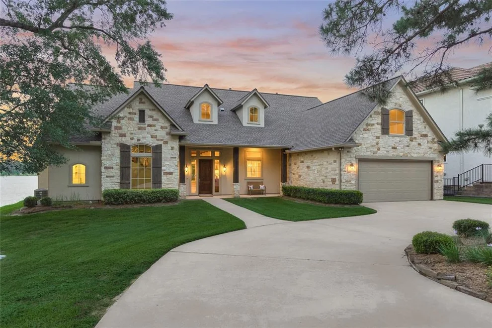 Unit for sale at 19926 Gemstone Drive, Montgomery, TX 77356