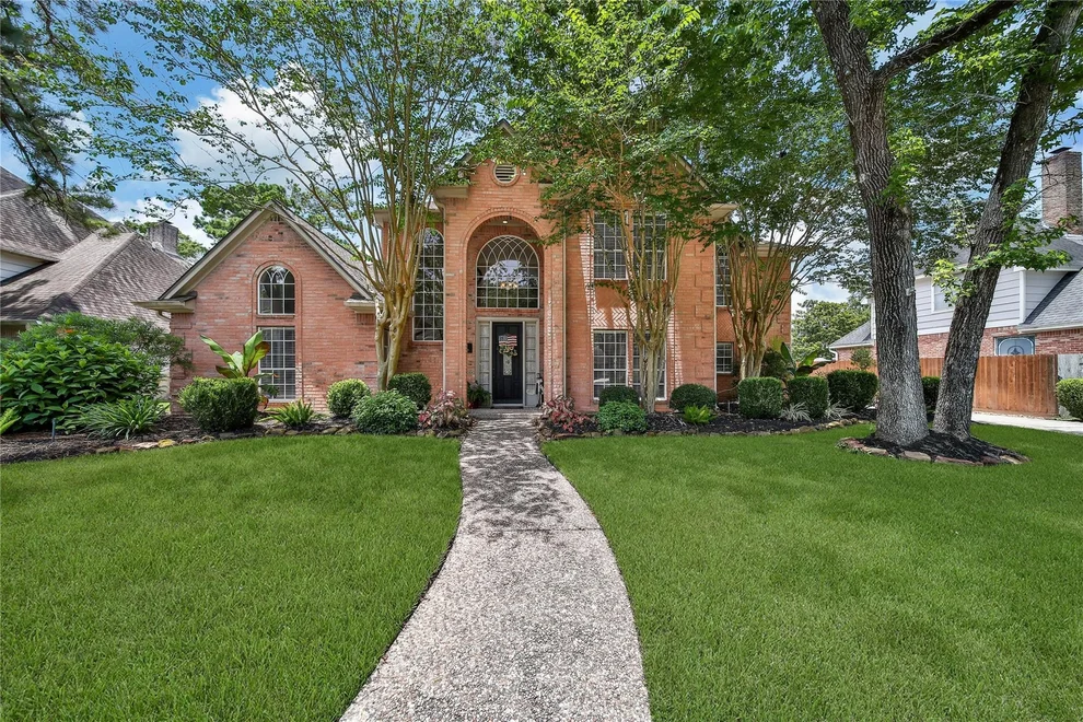 Unit for sale at 1702 Seven Maples Drive, Kingwood, TX 77345