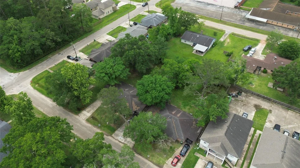 Unit for sale at 706 Lyle West Avenue, Cleveland, TX 77327