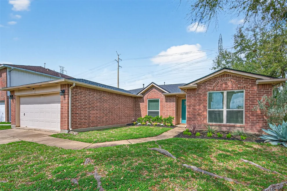 Unit for sale at 6502 River Bluff Drive, Houston, TX 77085