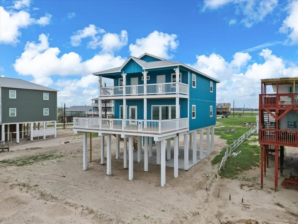 Unit for sale at 106 W Palm Street, Surfside Beach, TX 77541