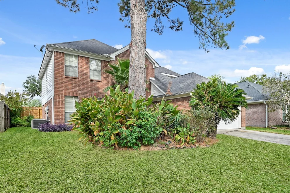 Unit for sale at 18707 Timbers Trace Drive, Humble, TX 77346