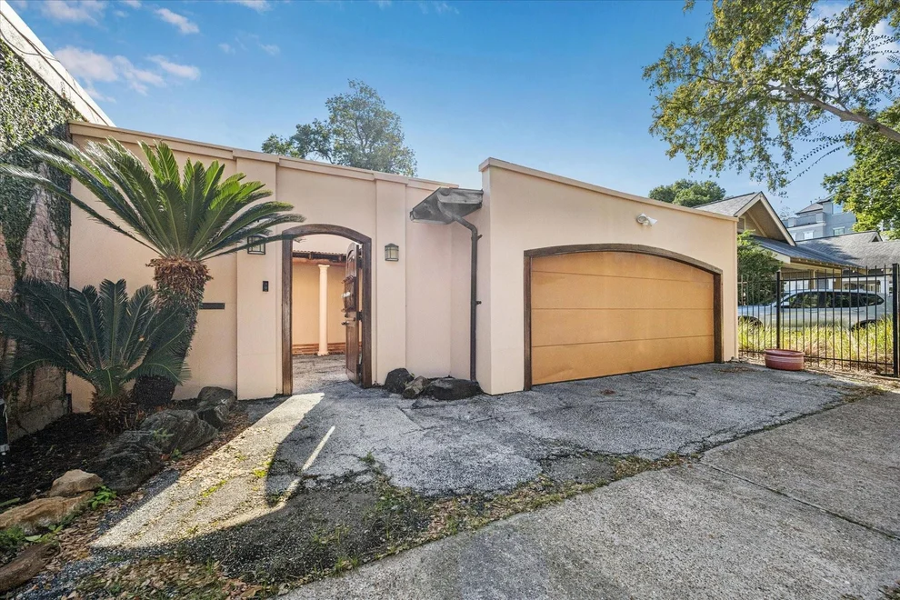 Unit for sale at 1912 Taft Street, Houston, TX 77006