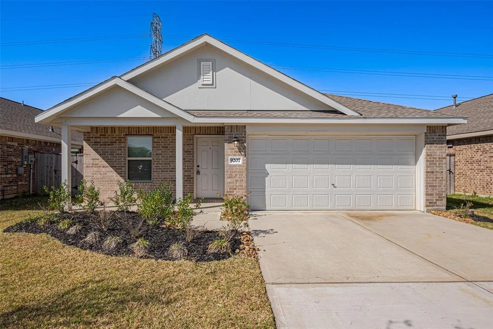 Unit for sale at 9207 Redwood Branch Drive, Baytown, TX 77521