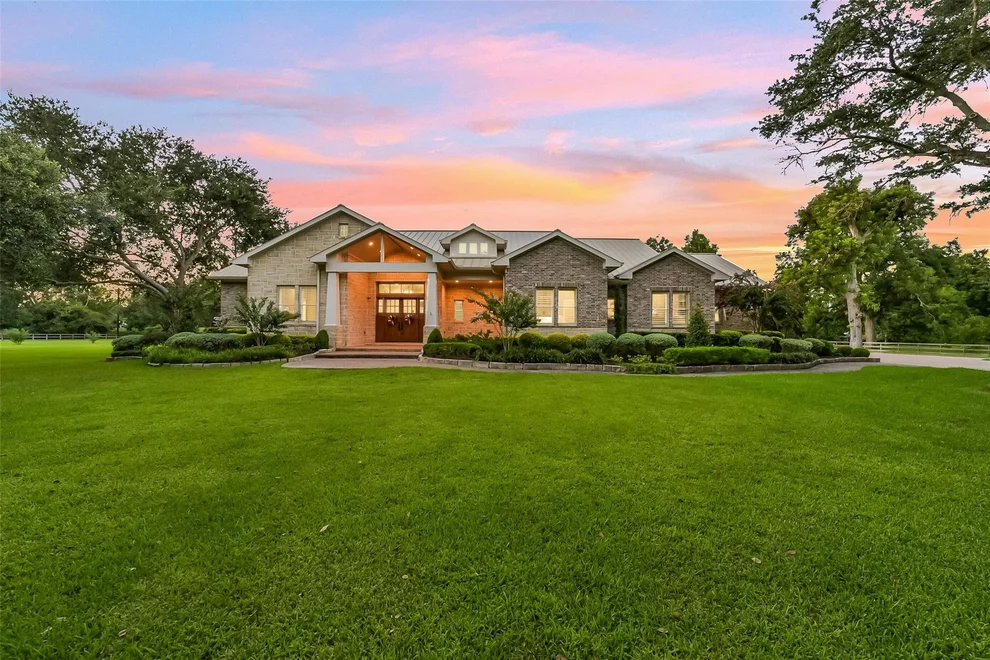 Unit for sale at 3629 Maranatha Drive, Sugar Land, TX 77479