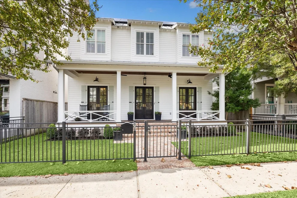 Unit for sale at 638 E 10th Street, Houston, TX 77008