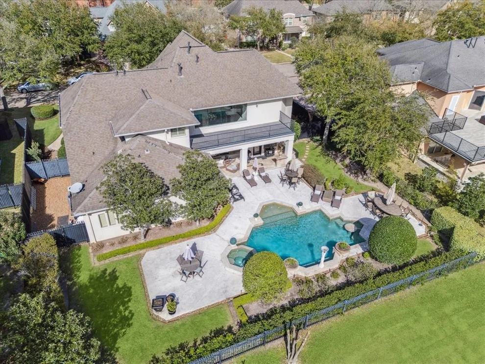 Unit for sale at 11823 Legend Manor Drive, Houston, TX 77082