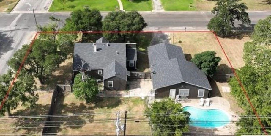 Unit for sale at 1479 E Hempstead Street, Giddings, TX 78942