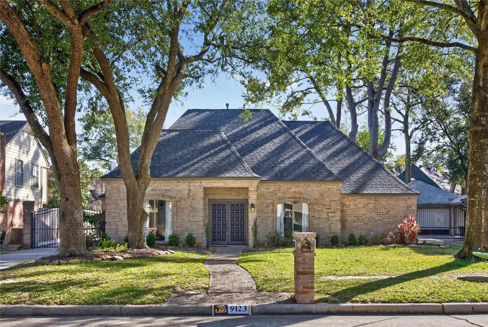 Unit for sale at 9123 Herts Road, Spring, TX 77379