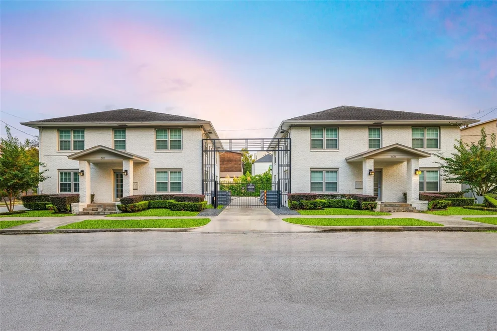Unit for sale at 601 Bomar Street, Houston, TX 77006