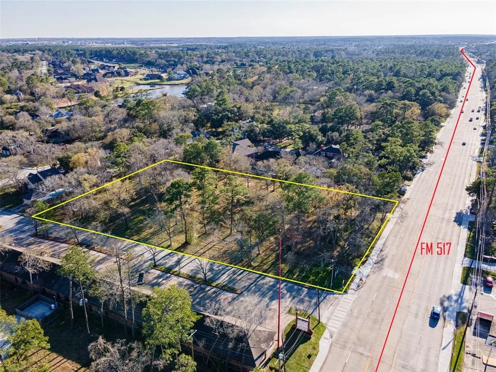 Unit for sale at 1810 Fm 517 Road E, Dickinson, TX 77539