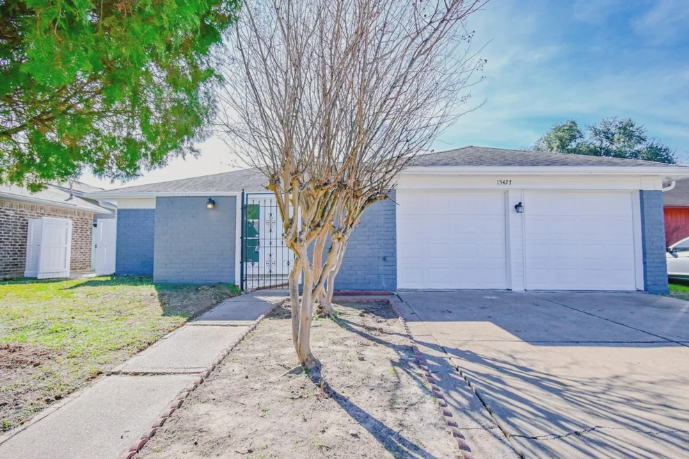 Unit for sale at 15427 Evergreen Place Drive, Houston, TX 77083