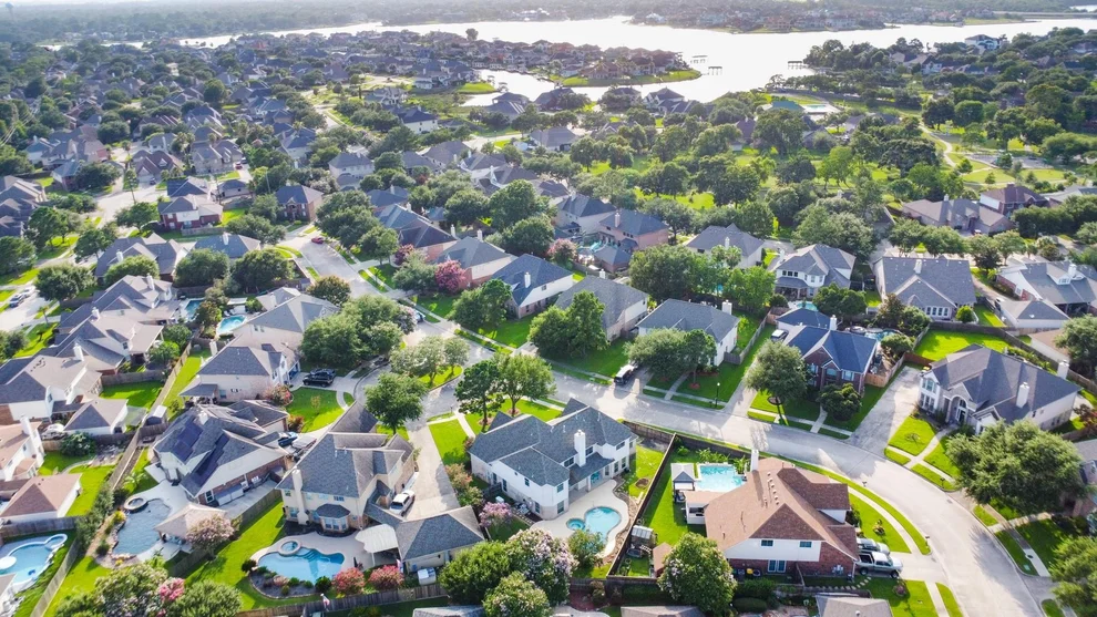 Unit for sale at 2621 Drift Wood Lane, Seabrook, TX 77586