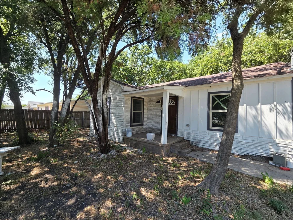 Unit for sale at 718 N Denny Street, Howe, TX 75459