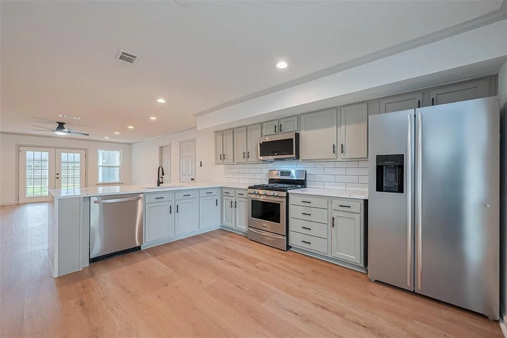 Unit for sale at 6023 Viking Drive, Houston, TX 77092