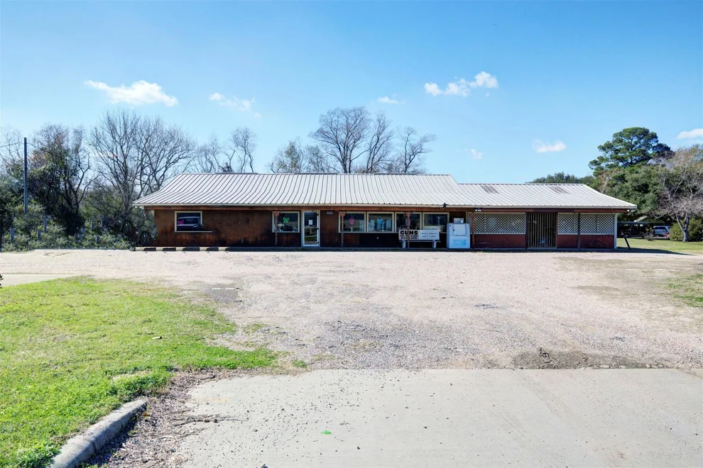 Unit for sale at 19403 Stuebner Airline Road, Spring, TX 77379