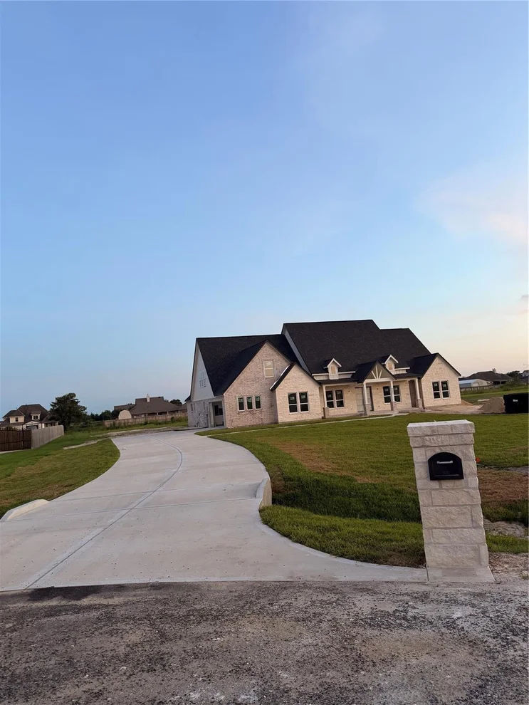 Unit for sale at 4302 Majestic, Baytown, TX 77523