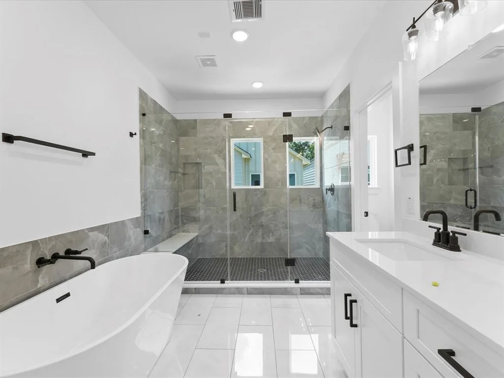 Unit for sale at 867 Mansfield Street, Houston, TX 77091