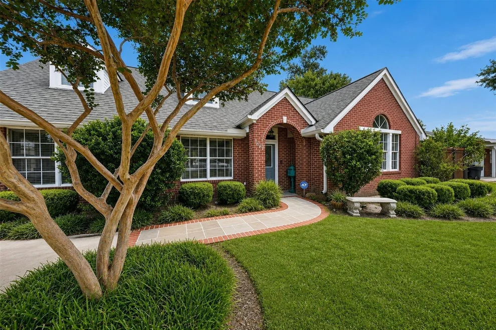 Unit for sale at 3622 Morningview Drive, Houston, TX 77080