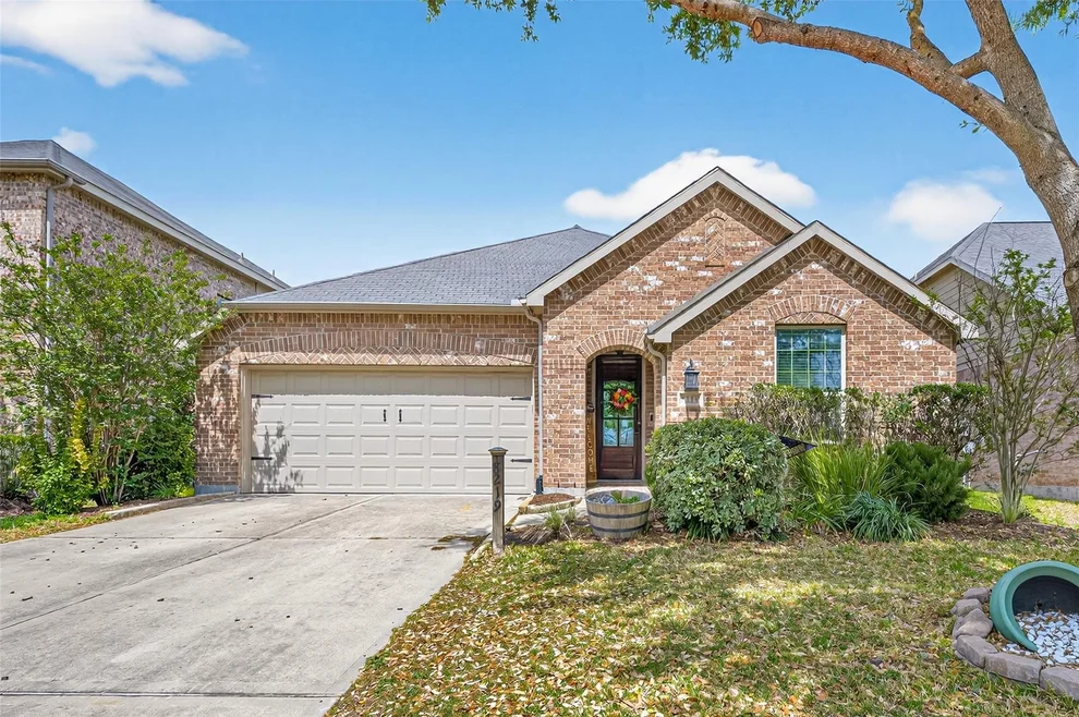 Unit for sale at 8219 Summer Lake Pass Lane, Rosenberg, TX 77469