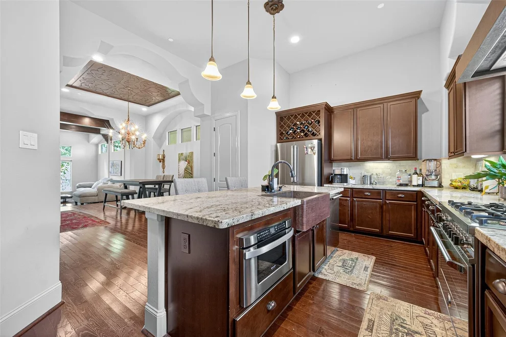 Unit for sale at 1821 W 24th Street, Houston, TX 77008