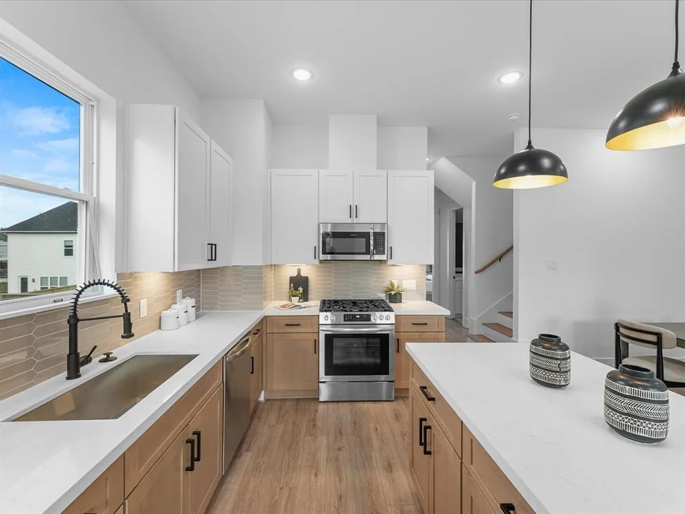 Unit for sale at 6418 Weston Street, Houston, TX 77021