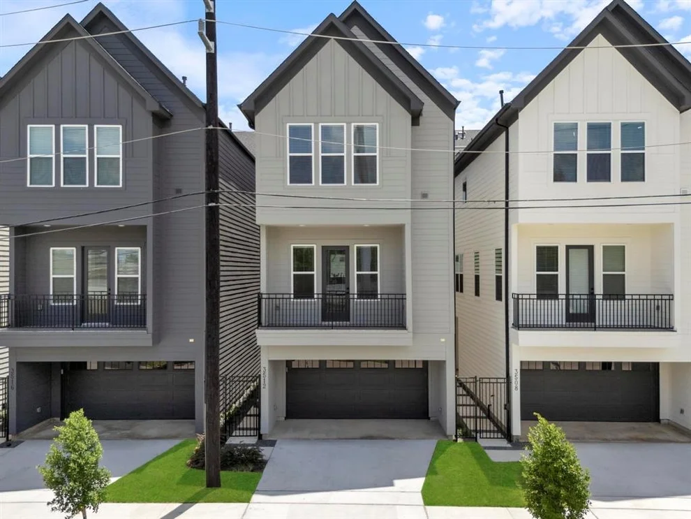 Unit for sale at 3512 Piney Woods Dr, Houston, TX 77018