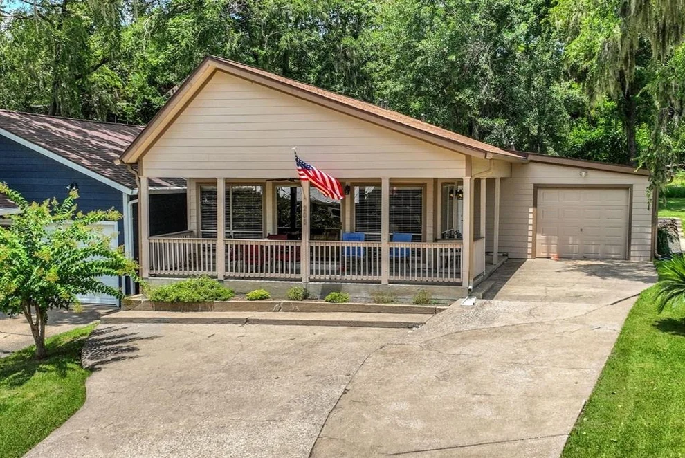 Unit for sale at 63 Harbour Row Drive, Coldspring, TX 77331