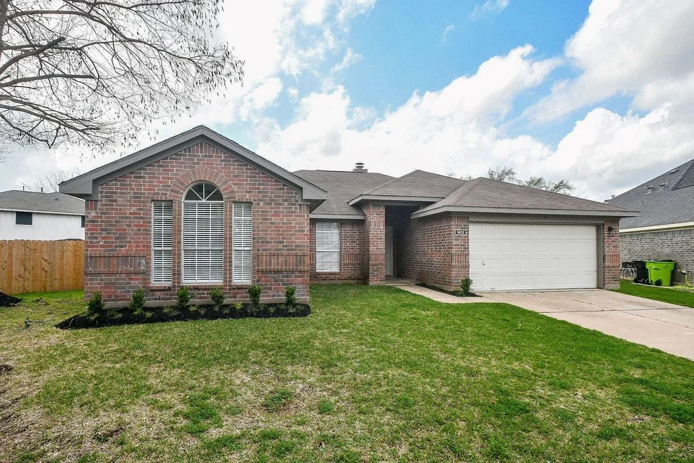 Unit for sale at 1422 Township Court, Rosenberg, TX 77471