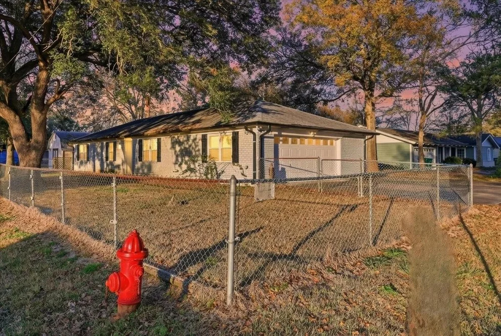 Unit for sale at 321 S 44th Street, Orange, TX 77630