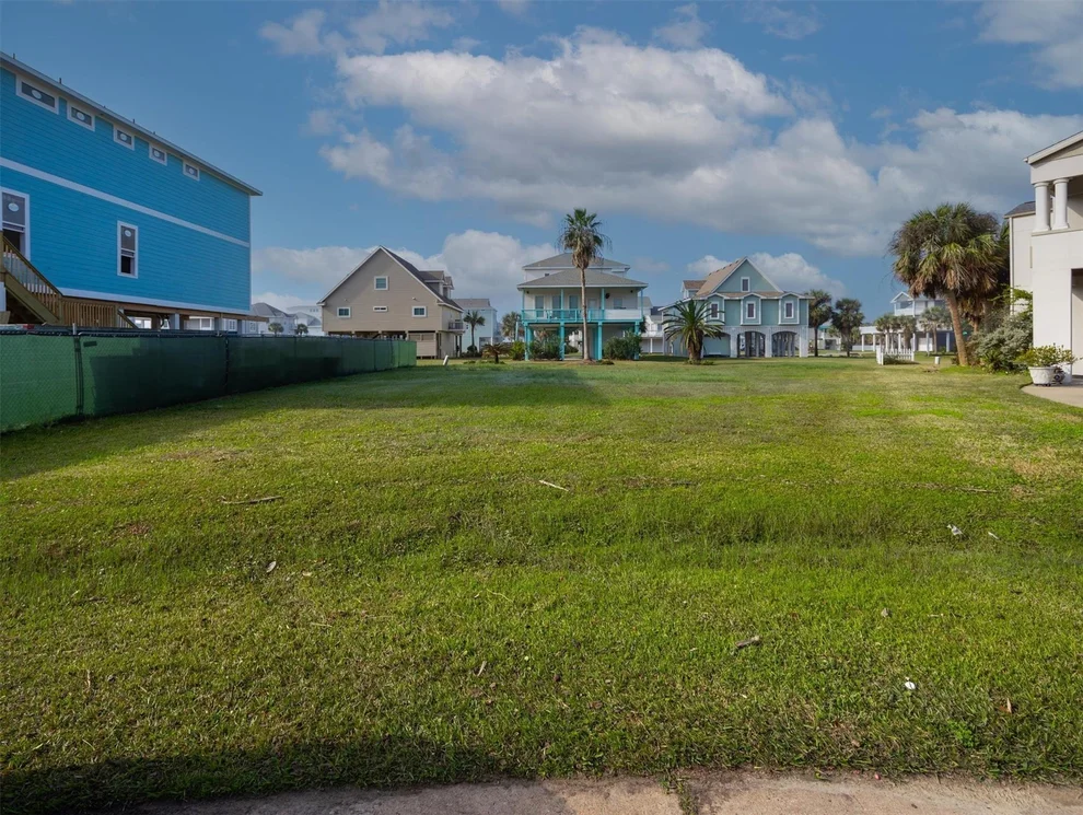 Unit for sale at 4106 Rum Bay, Galveston, TX 77554