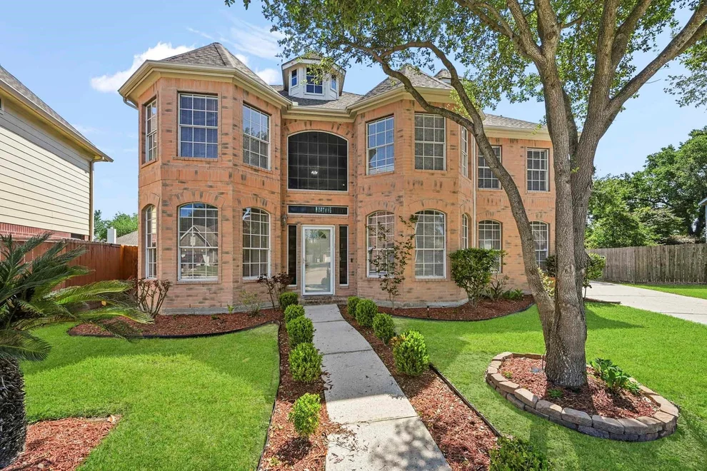 Unit for sale at 215 Crabapple Drive, Baytown, TX 77520