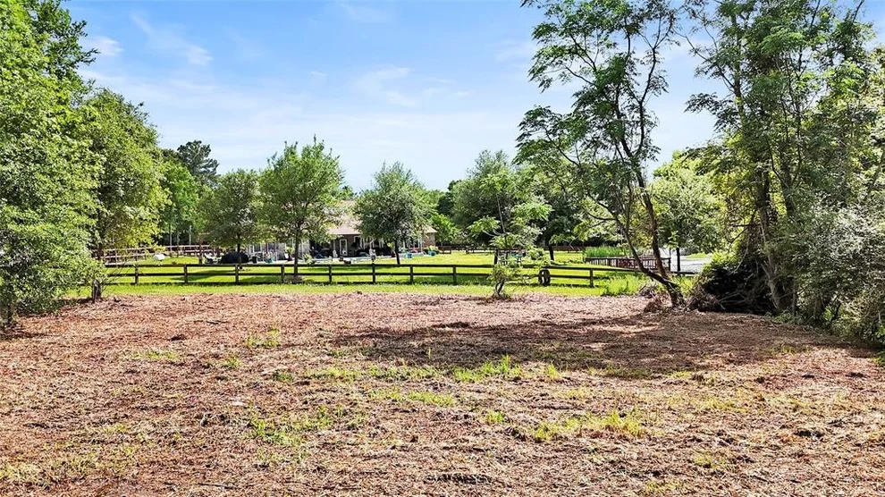 Unit for sale at 13794 Dairyland Drive, Willis, TX 77318