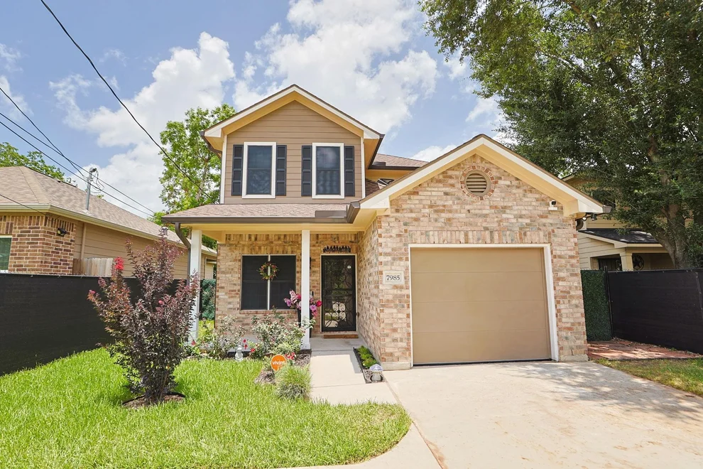 Unit for sale at 7985 Saint Louis Street, Houston, TX 77028