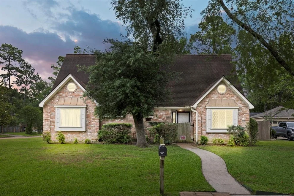 Unit for sale at 4703 Christopher Place, Houston, TX 77066