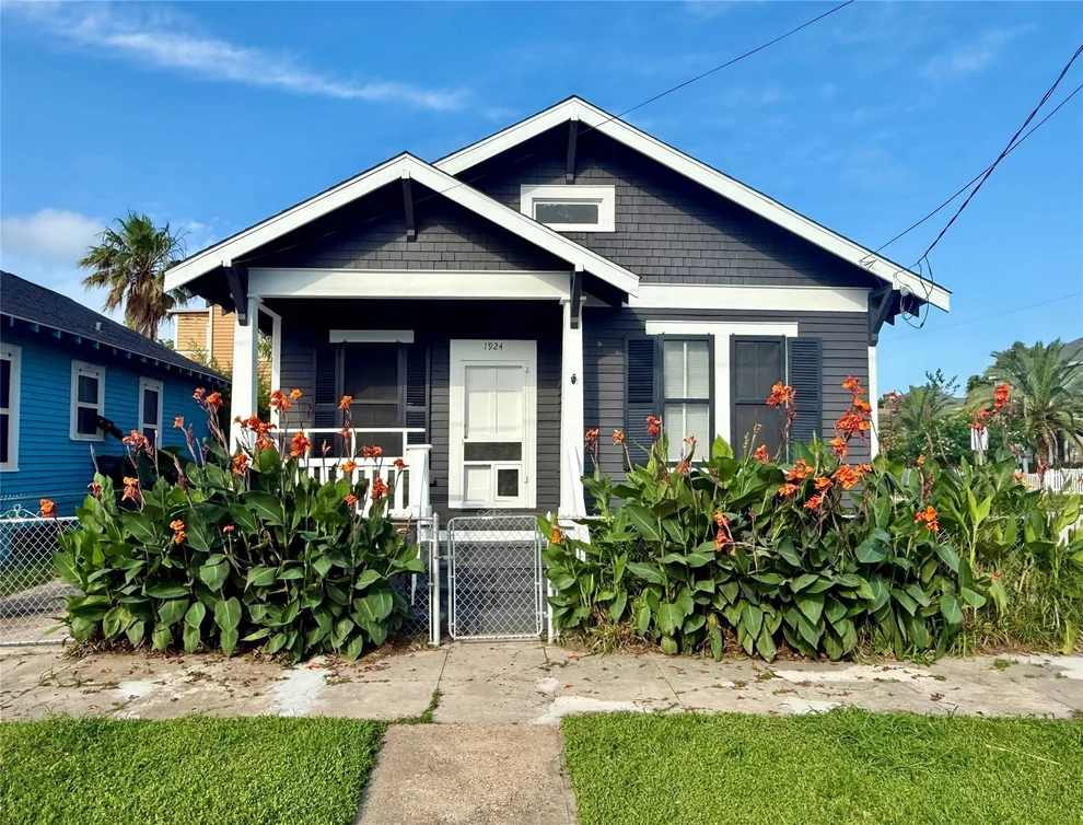 Unit for sale at 1924 26th Street, Galveston, TX 77550
