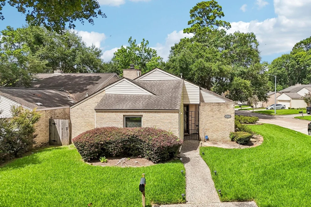 Unit for sale at 17231 Meadow Butte Drive, Houston, TX 77090