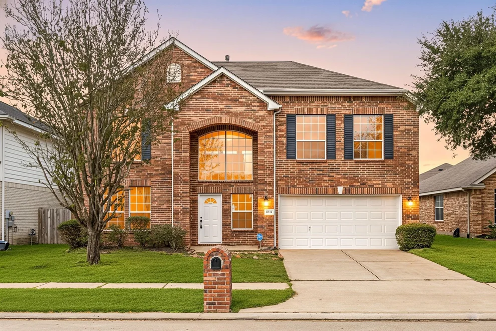 Unit for sale at 19226 Crescent Pass Drive, Tomball, TX 77375
