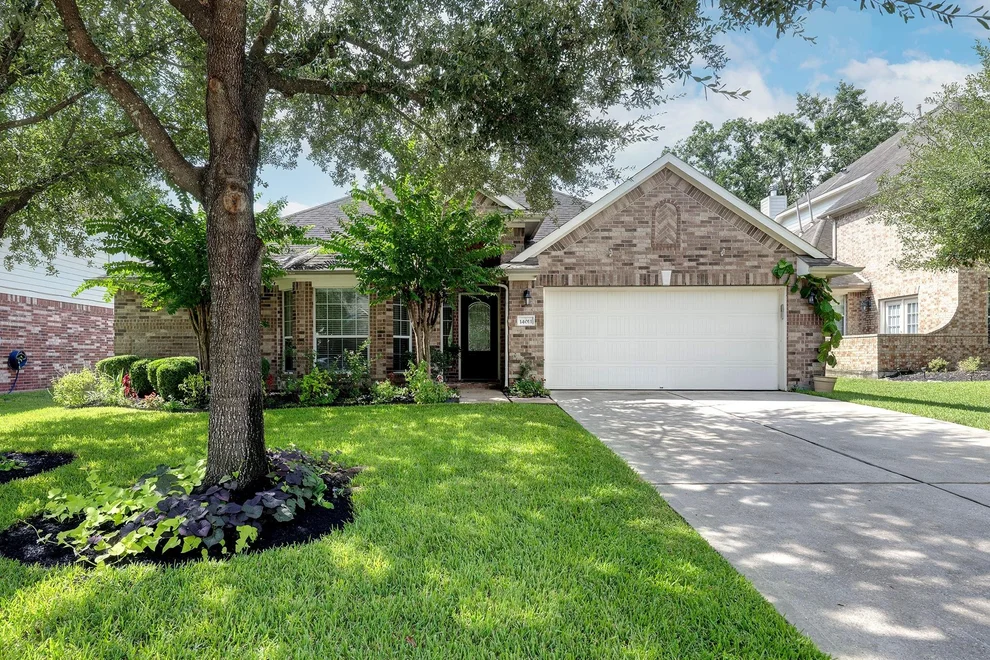 Unit for sale at 14011 Pawnee Trails Drive, Cypress, TX 77429