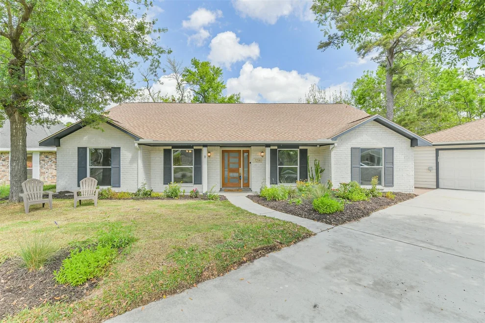 Unit for sale at 7214 Bayou Woods Drive, Houston, TX 77088