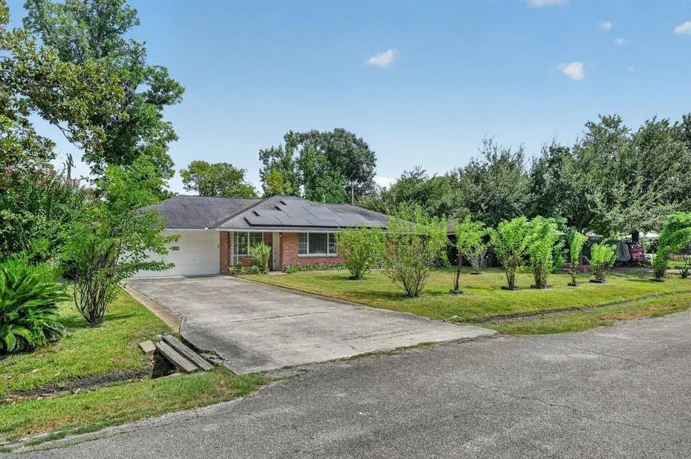 Unit for sale at 3106 Laverne Street, Houston, TX 77080