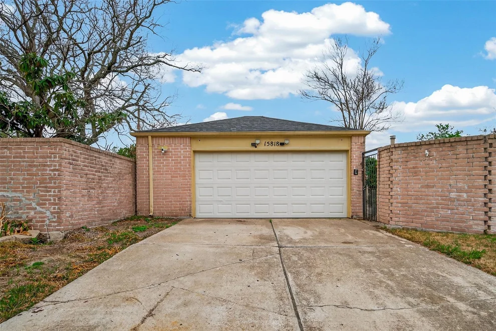 Unit for sale at 15818 Alta Mar Drive, Houston, TX 77083
