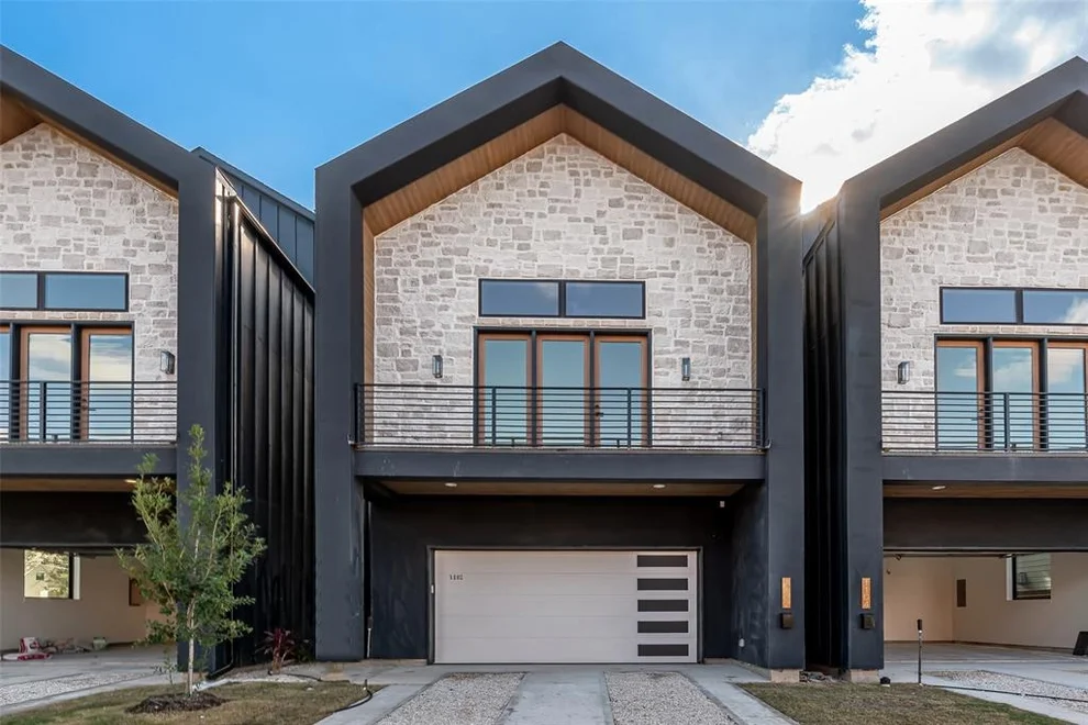 Unit for sale at 1102 W 9th Street, Houston, TX 77007